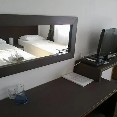 Gros - Hotel Leskovac (Jablanica)