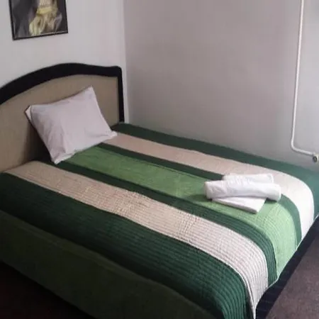 Gros - Leskovac Hotel 2*