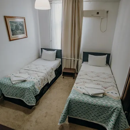 Gros - Leskovac Hotel 2*