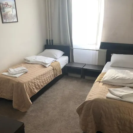 Gros - Leskovac Hotel 2*