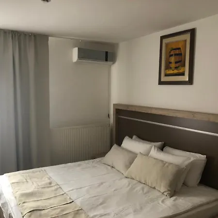 Gros - Hotel Leskovac (Jablanica)